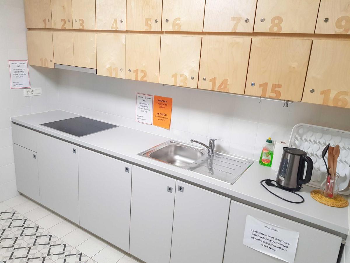 Dijaski Dom Bezigrad Ljubljana Hostel Dış mekan fotoğraf